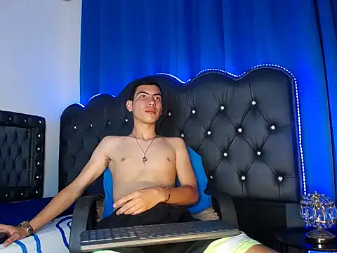 JorgeJohnson  online show from 02-08-26, 04:38