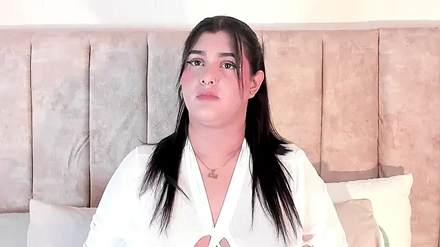 Snapshot of Roxy_Sin chatting on 03-28-26, 02:33 Roxy Sin online show from 03-28-26, 02:33