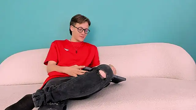 close friends online show from 06-24-26, 01:10