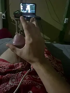 Akeze online show from 02-07-26, 05:44