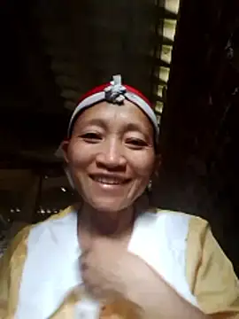 Snapshot of Linka998 chatting on 04-20-26, 08:17 Linka998 online show from 04-20-26, 08:17