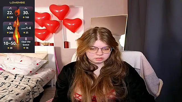 AminaBloom online show from 02-11-26, 11:04