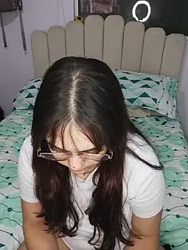 its lauu  online show from 02-24-26, 02:53