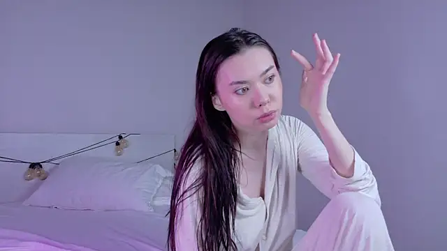 gwenonl1ne online show from 04-30-26, 01:06