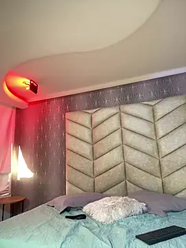 Mily Angel online show from 02-14-26, 12:24