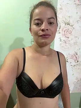 AriBeautiful online show from 02-21-26, 05:30