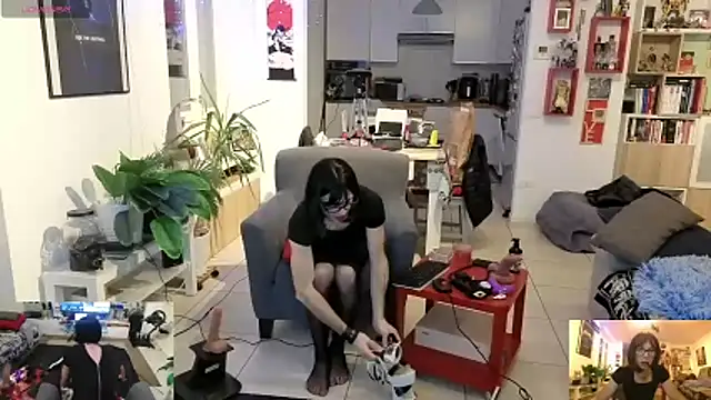 Alexandra  69 online show from 02-11-26, 12:48