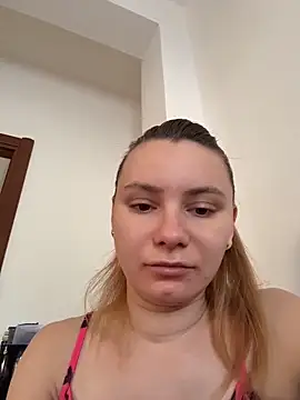 Snapshot of AlessiaandJay chatting on 04-24-26, 07:55 AlessiaandJay online show from 04-24-26, 07:55