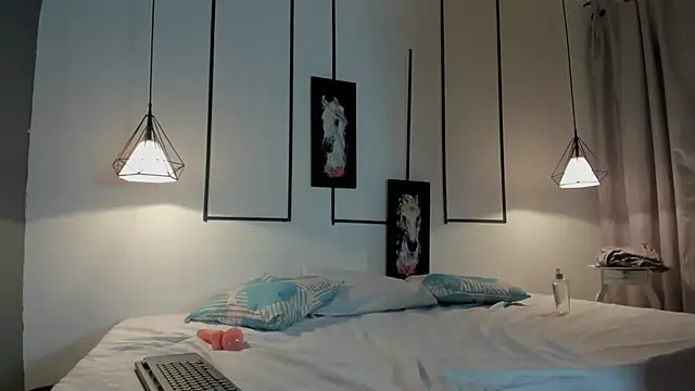 EmilyCorson online show from 02-10-26, 11:42