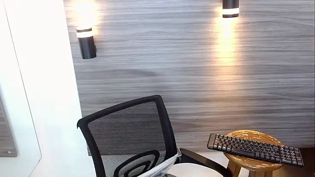 DaviidBuckx  online show from 05-01-26, 02:38