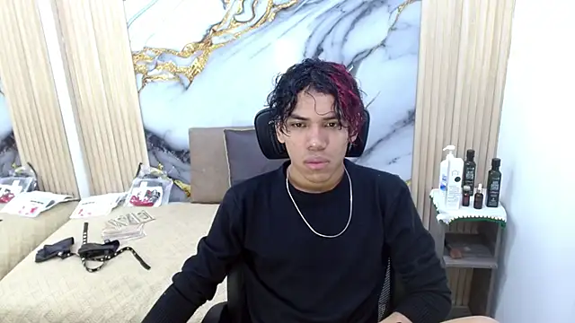 DaviidBuckx  online show from 05-06-26, 02:19