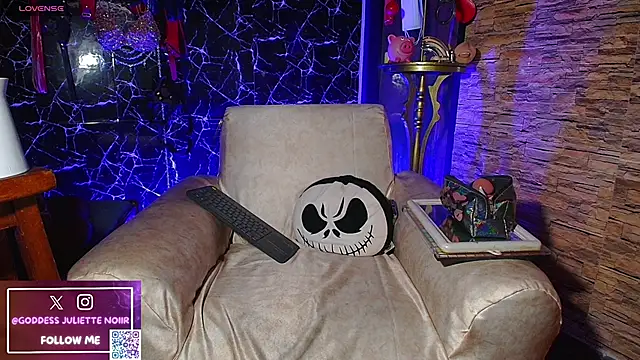 GoddessJulietteNoiir online show from 05-14-26, 10:22