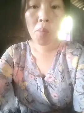 Snapshot of Yang-my- chatting on 05-14-26, 04:30 Yang-my- online show from 05-14-26, 04:30