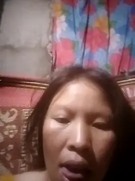 Snapshot of Yang-my- chatting on 05-16-26, 02:05 Yang-my- online show from 05-16-26, 02:05