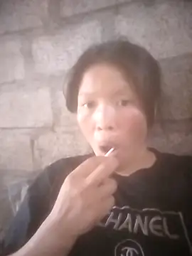 Snapshot of Yang-my- chatting on 05-17-26, 05:49 Yang-my- online show from 05-17-26, 05:49