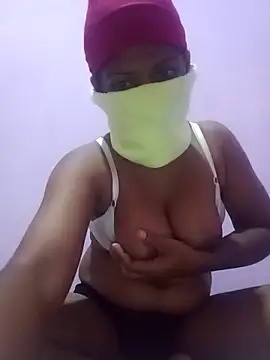 Snapshot of Malee_S chatting on 02-21-26, 04:41 Malee S online show from 02-21-26, 04:41