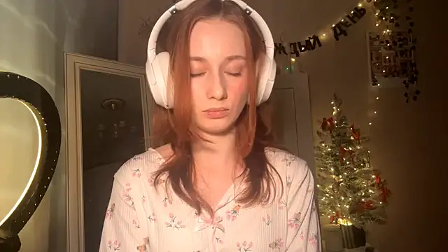 CordeliaEll online show from 02-17-26, 07:49