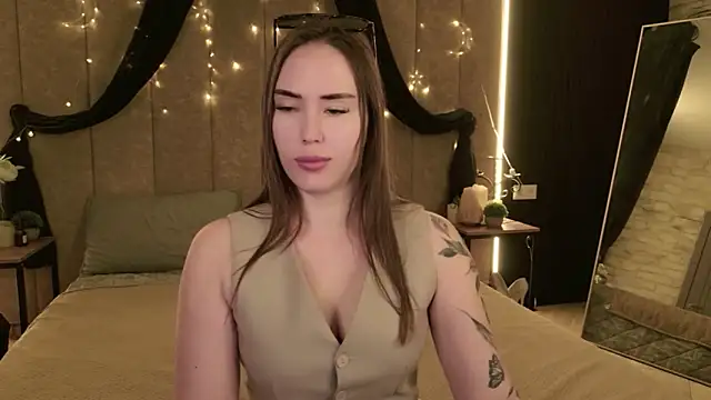Snapshot of Arielle_Vade chatting on 06-06-26, 05:23 Arielle Vade online show from 06-06-26, 05:23