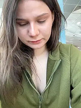 Snapshot of Misa_UwU chatting on 02-19-26, 07:04 Misa UwU online show from 02-19-26, 07:04