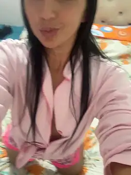 Snapshot of Bella_sex69 chatting on 02-12-26, 03:01 Bella sex69 online show from 02-12-26, 03:01