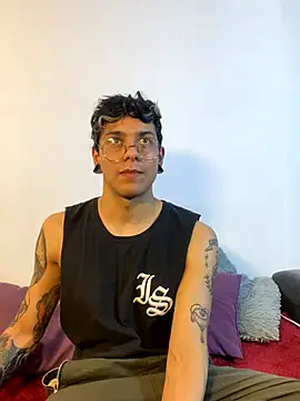 Snapshot of acid_timee chatting on 10-24-25, 03:03 acid timee online show from 10-24-25, 03:03