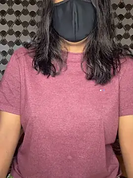 Snapshot of lovely_siaa chatting on 03-21-26, 03:15 lovely siaa online show from 03-21-26, 03:15