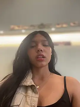 jadelaurent online show from 03-25-26, 04:02