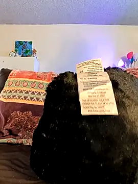 Phoebeelliot online show from 02-08-26, 08:01