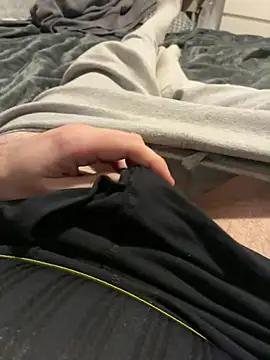 bearguy97 online show from 02-08-26, 08:56