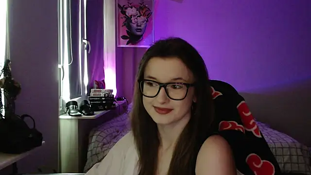 Snapshot of LunaXcherry chatting on 04-13-26, 04:45 LunaXcherry online show from 04-13-26, 04:45