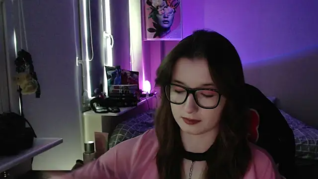 Snapshot of LunaXcherry chatting on 04-28-26, 04:45 LunaXcherry online show from 04-28-26, 04:45