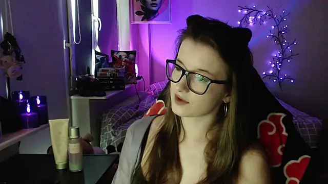 Snapshot of LunaXcherry chatting on 04-30-26, 05:08 LunaXcherry online show from 04-30-26, 05:08