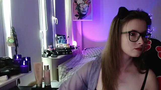 Snapshot of LunaXcherry chatting on 05-07-26, 04:34 LunaXcherry online show from 05-07-26, 04:34