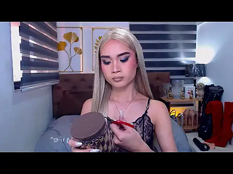 JuicyCockThea online show from 04-10-26, 03:56