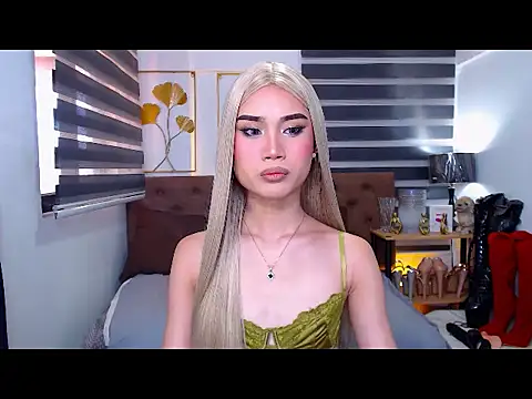JuicyCockThea online show from 05-01-26, 03:33
