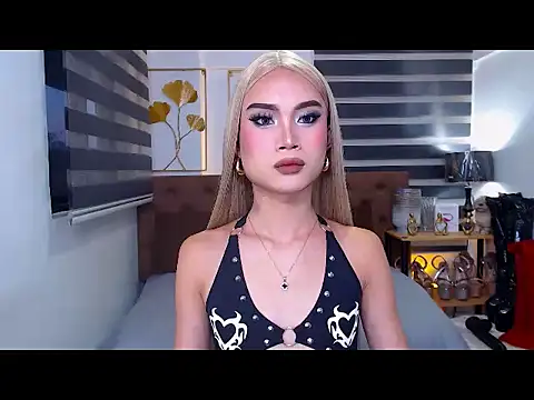 JuicyCockThea online show from 06-17-26, 10:28