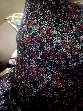 Snapshot of Simran_008 chatting on 03-14-26, 01:12 Simran 008 online show from 03-14-26, 01:12