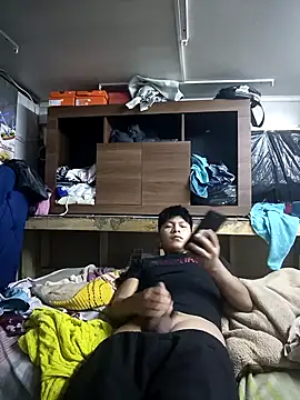 Snapshot of Fernando_Yoo chatting on 03-25-26, 08:37 Fernando Yoo online show from 03-25-26, 08:37