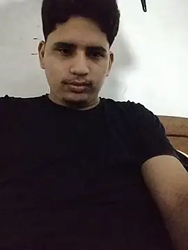 Snapshot of Rodri1k chatting on 05-25-26, 03:34 Rodri1k online show from 05-25-26, 03:34