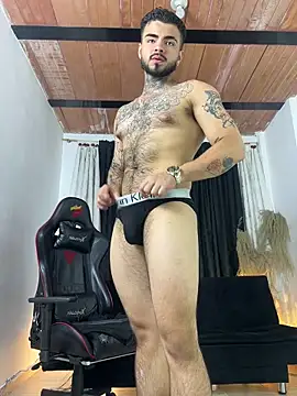 Benjii Carter1 online show from 05-12-26, 01:14