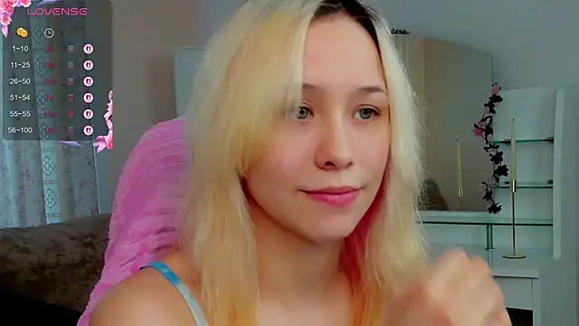 EmilyTrase online show from 05-05-26, 01:13