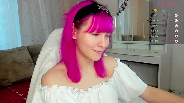 EmilyTrase online show from 05-10-26, 01:11