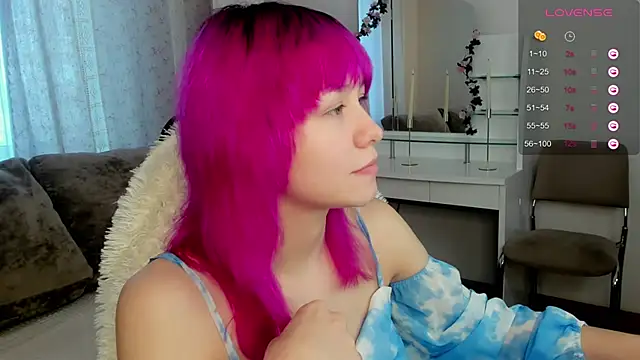 EmilyTrase online show from 05-13-26, 01:25