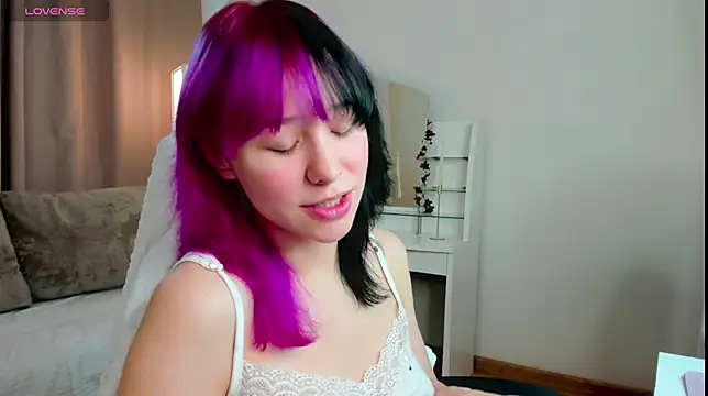 EmilyTrase online show from 06-24-26, 01:04