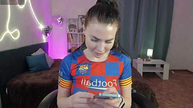little  isabel online show from 05-07-26, 07:58