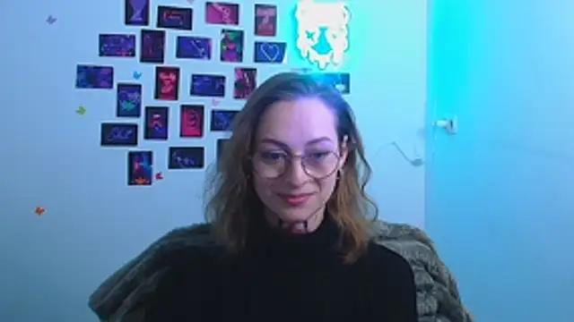 Esmi Winter online show from 02-17-26, 06:54