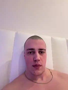 Snapshot of Telenok chatting on 03-25-26, 09:43 Telenok online show from 03-25-26, 09:43