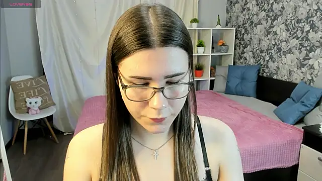 Coraline kitty online show from 03-22-26, 08:18