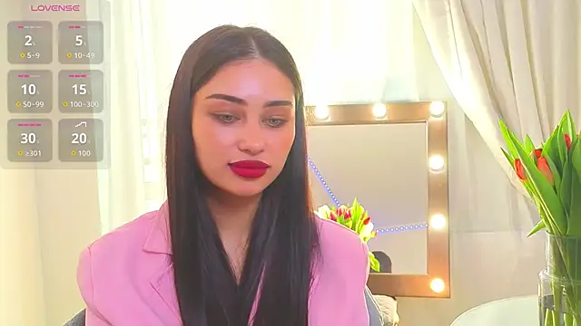 Snapshot of Sofia_Plump chatting on 03-08-26, 10:30 Sofia Plump online show from 03-08-26, 10:30