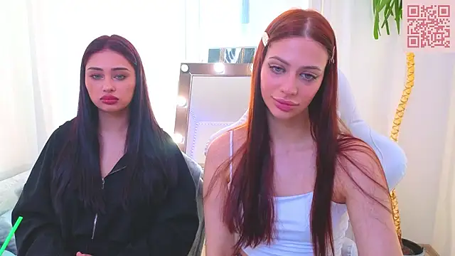 Snapshot of Sofia_Plump chatting on 03-20-26, 09:36 Sofia Plump online show from 03-20-26, 09:36